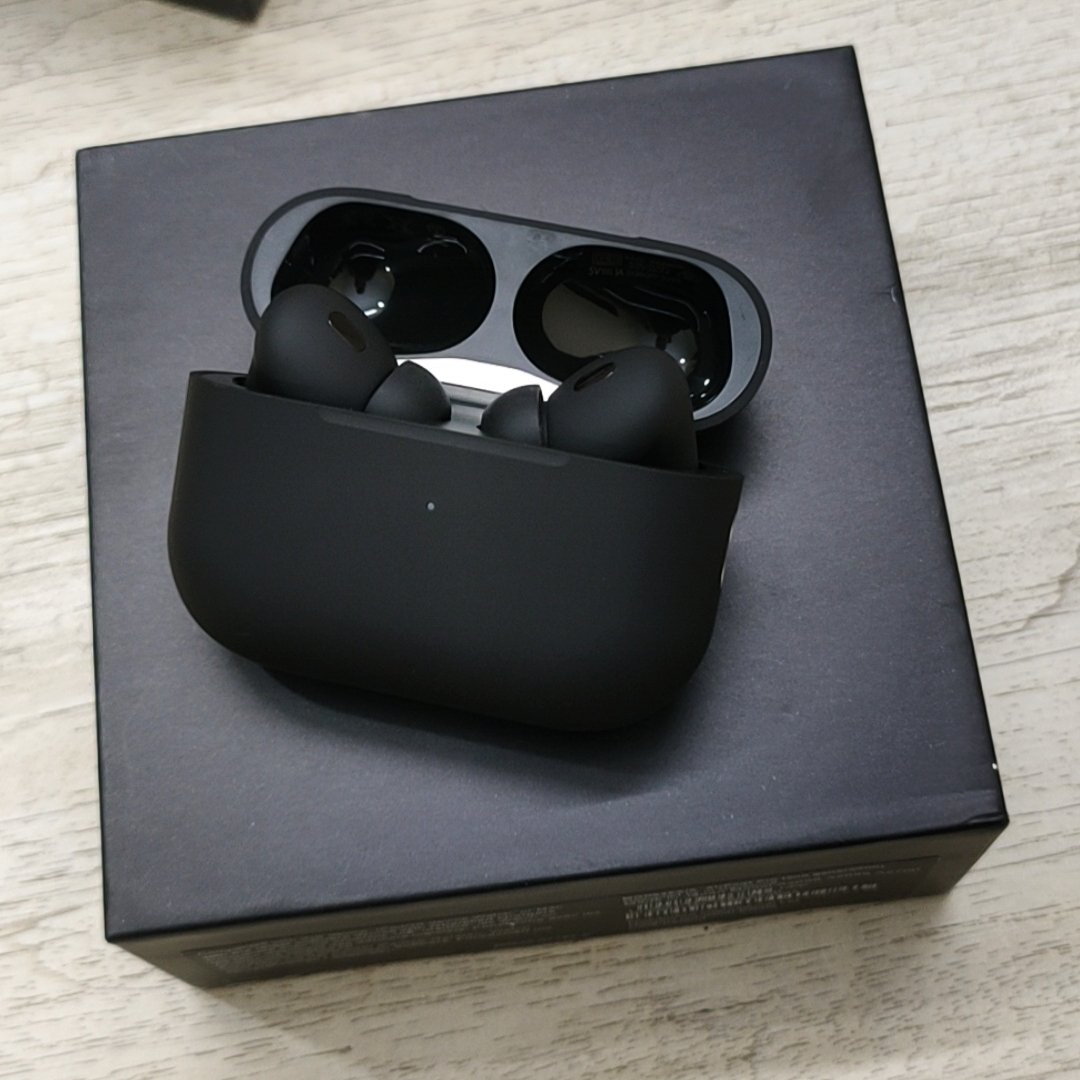 Apple Airpods Pro 2nd Gen ANC Dubai photo 2